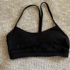 Lululemon Y Flow Nulu Bra